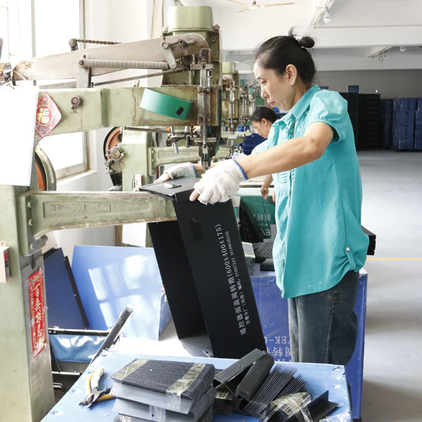 Hollow plate equipment Production workshop